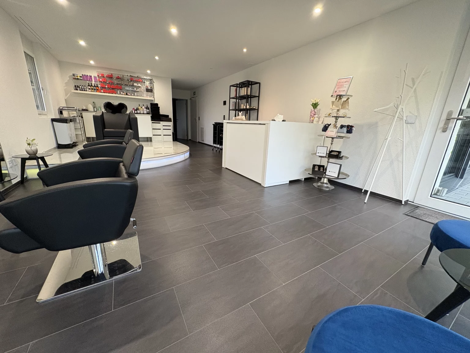 Salon 4